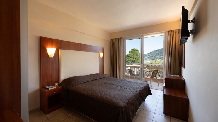 Canvas By Mitsis Messonghi